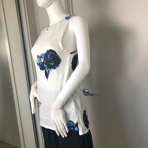 All Saints “Peony Tee.” - Picture 2 of 5